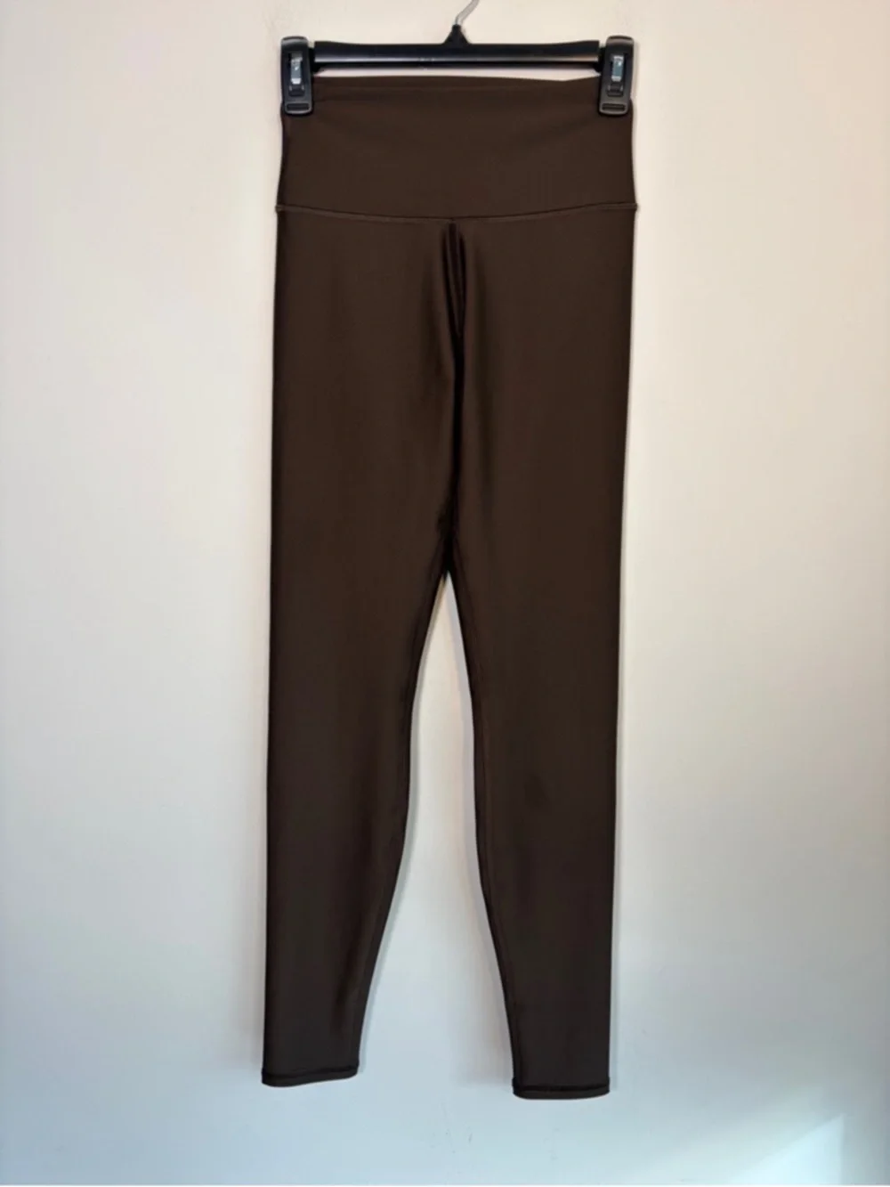 ALO Yoga High Waist Airlift Full Length Legging in Espresso - S